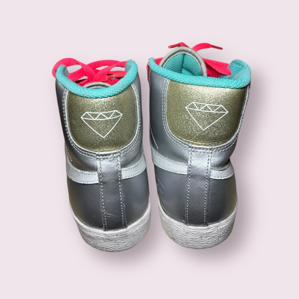 Nike WMNS Blazer Highs Freeze Queens - Picture 4 of 6